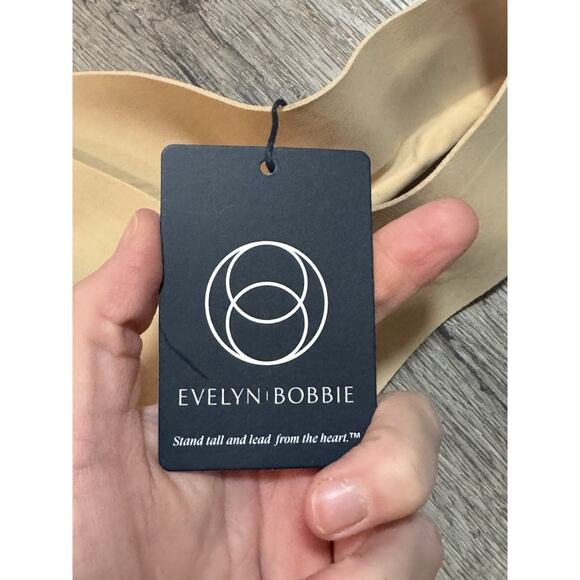 Evelyn Bobbie Defy Bra Tank XL Seamless Smoothing Cami Shaping Tan Beige NWT - Picture 2 of 5